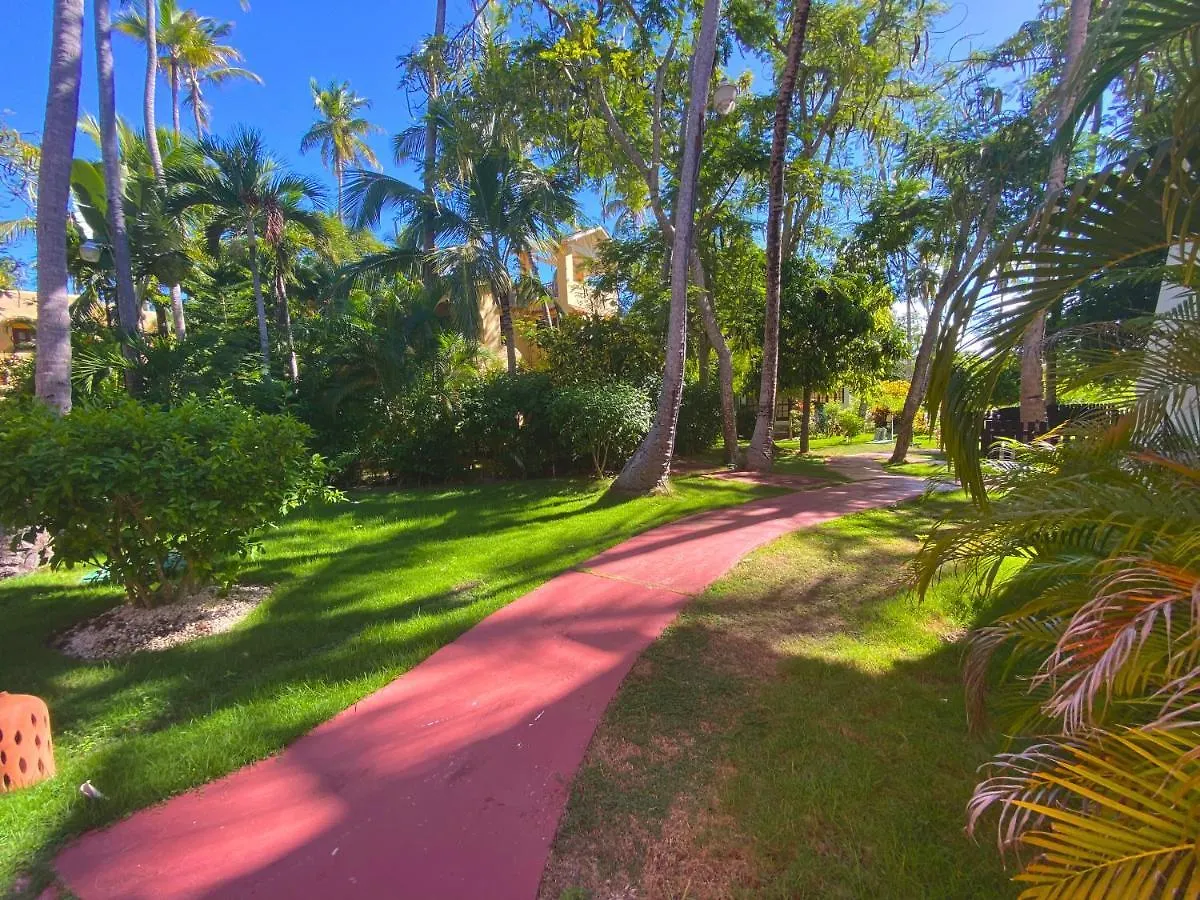 Hotel Deluxe Bavaro Beach Villas And Suites - Best Location, Quality And Value For Your Vacation Rentals Punta Cana
