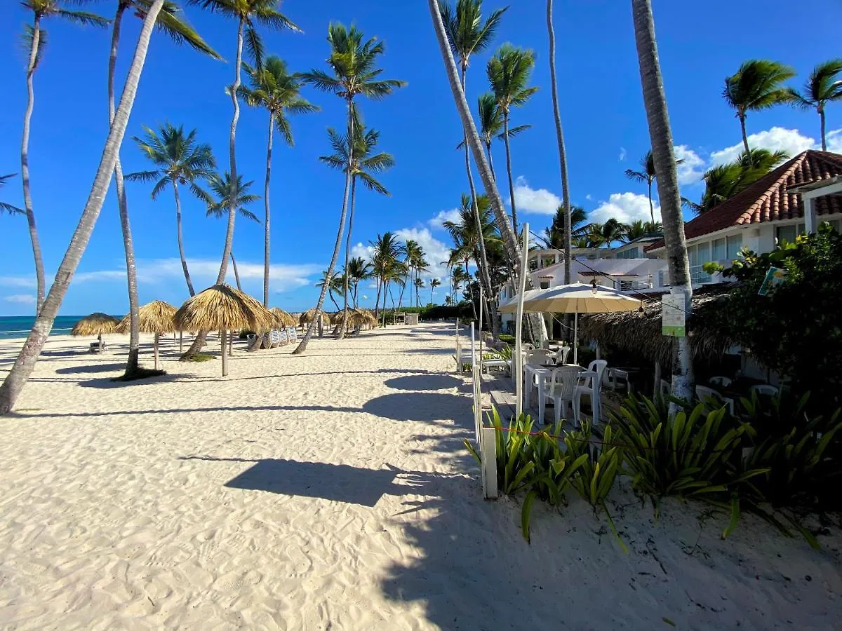 Hotel Deluxe Bavaro Beach Villas And Suites - Best Location, Quality And Value For Your Vacation Rentals Punta Cana